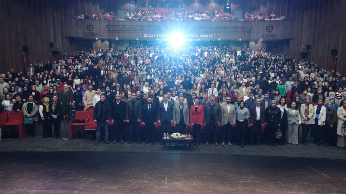 Büyükşehir öğretmenlerini unutmadı – Kocaeli Büyükşehir Belediyesi