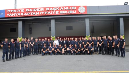 Baraçlı’dan itfaiyecilere moral ziyareti – Kocaeli Büyükşehir Belediyesi