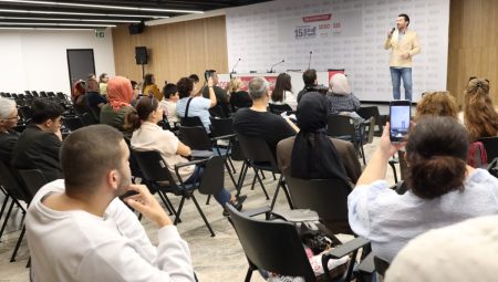 Şair Arslan, sevilen eserleriyle Kitap Fuarı’nda