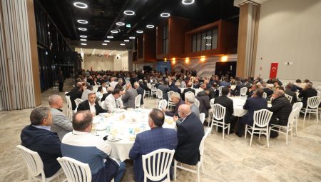 Muhtarlar Büyükşehir’in programında bir araya geldi