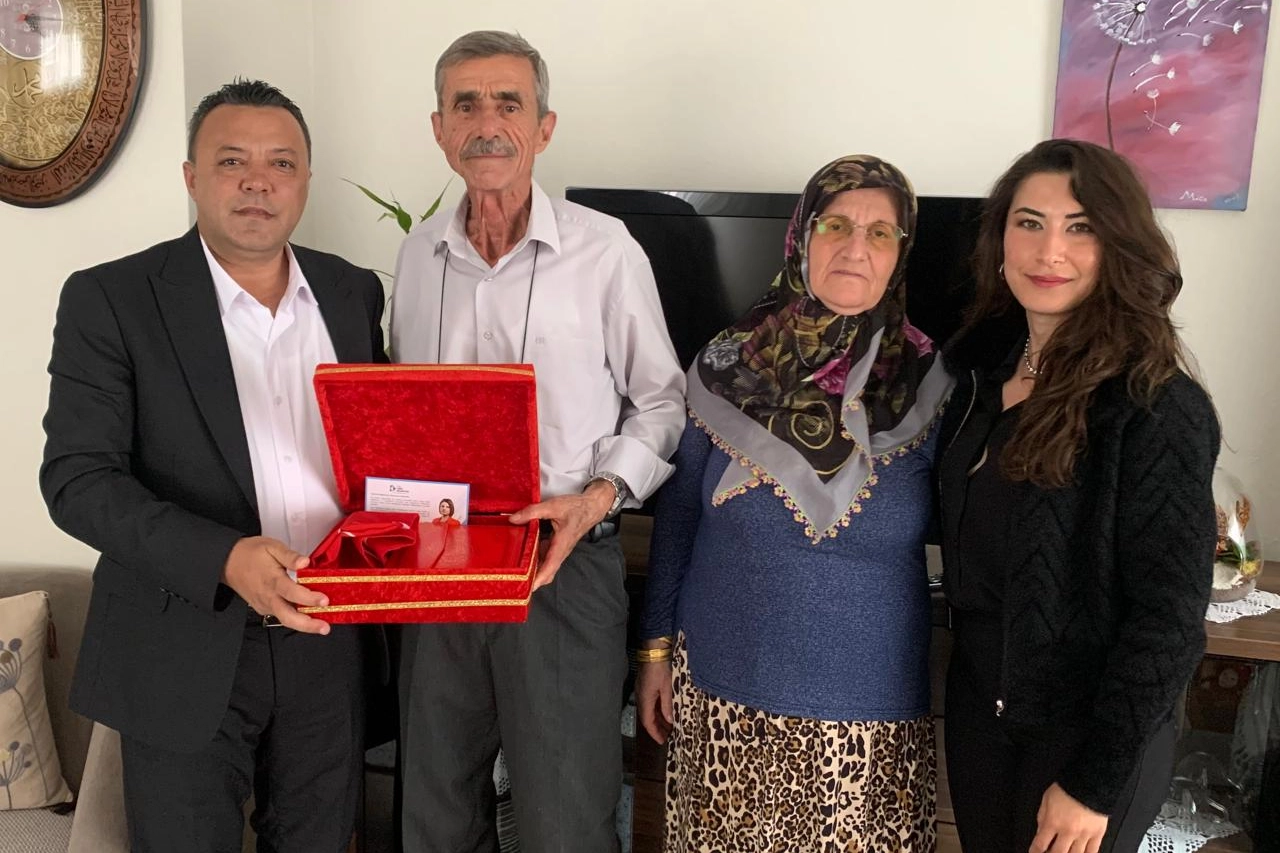 İzmit Belediyesi’nden Karamürsel’deki Kıbrıs Gazilerine Vefa Ziyareti