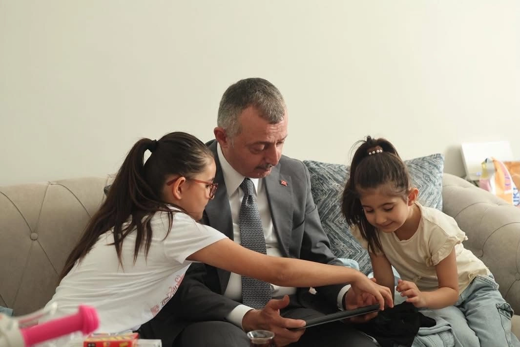 Kocaeli Büyükşehir Belediye Başkanı Büyükakın’dan Ailelere Bayram Ziyareti