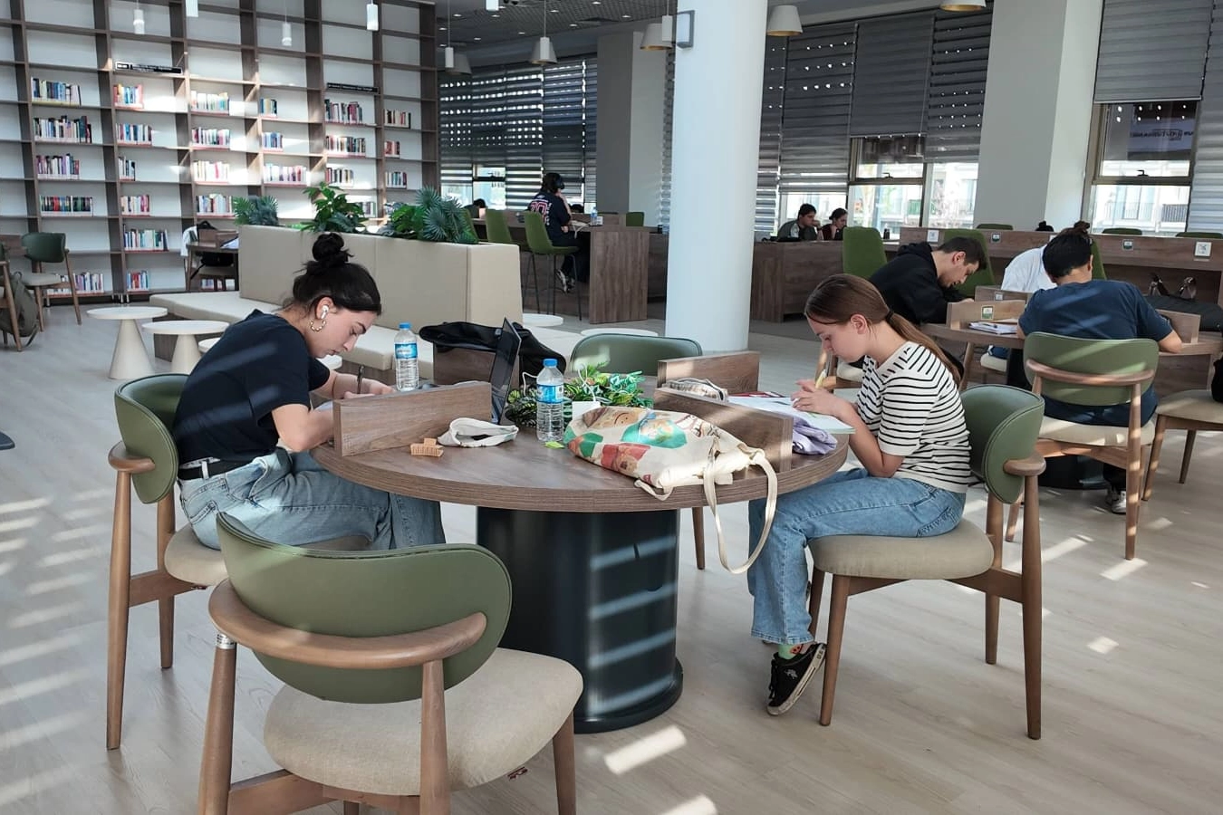 Kocaeli’de kütüphaneler YKS ve LGS öğrencileri için haftanın 7 günü açık olacak
