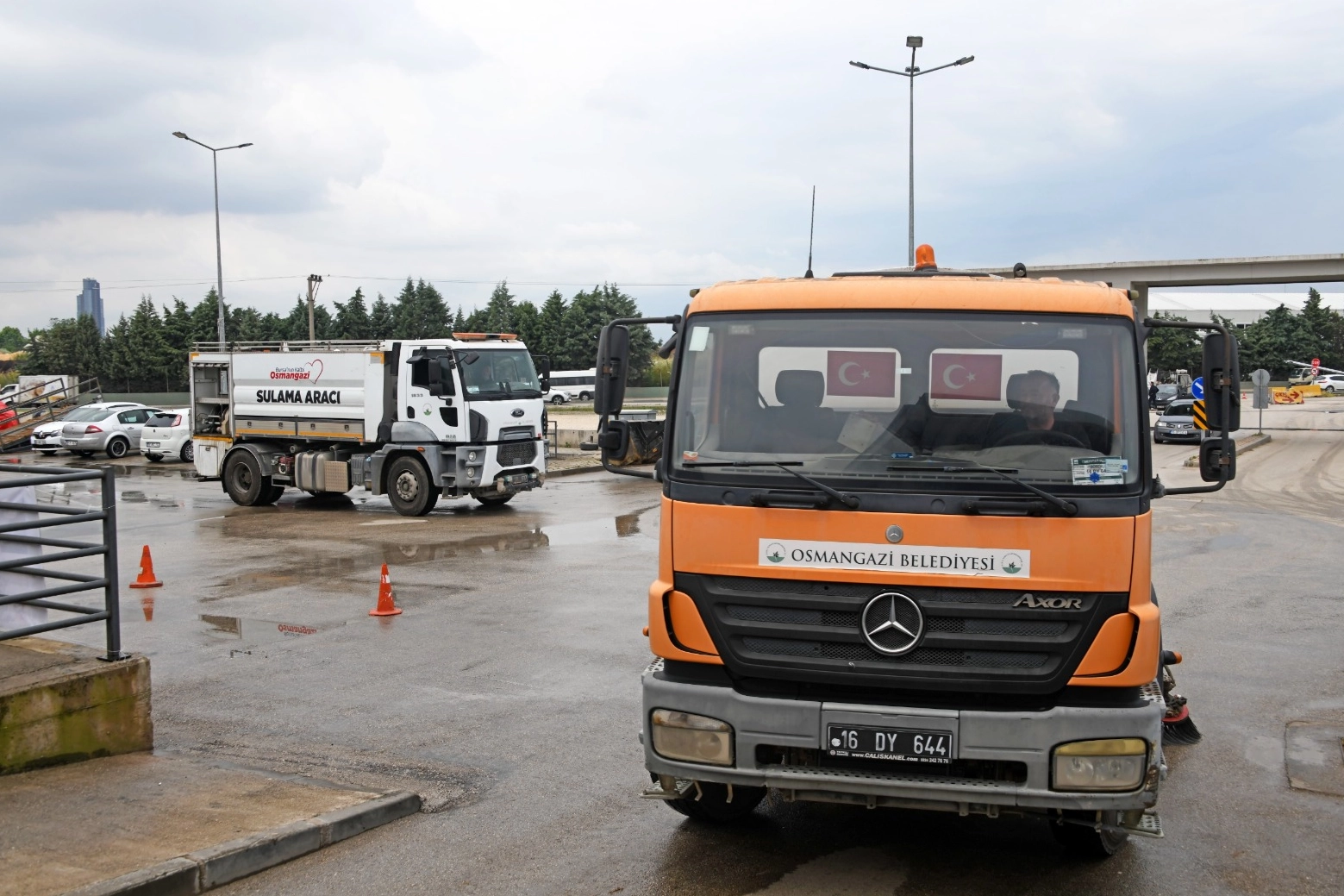 Osmangazi’de Kurban Pazarları Kuruldu: Ekipler Bayram Mesaisinde