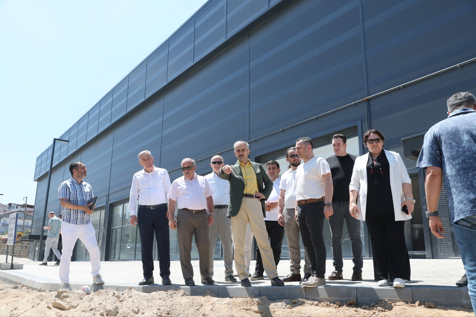 Çayırova’da 3 Bin 500 Kapasiteli Uluslararası Spor Kompleksi Tamamlanıyor