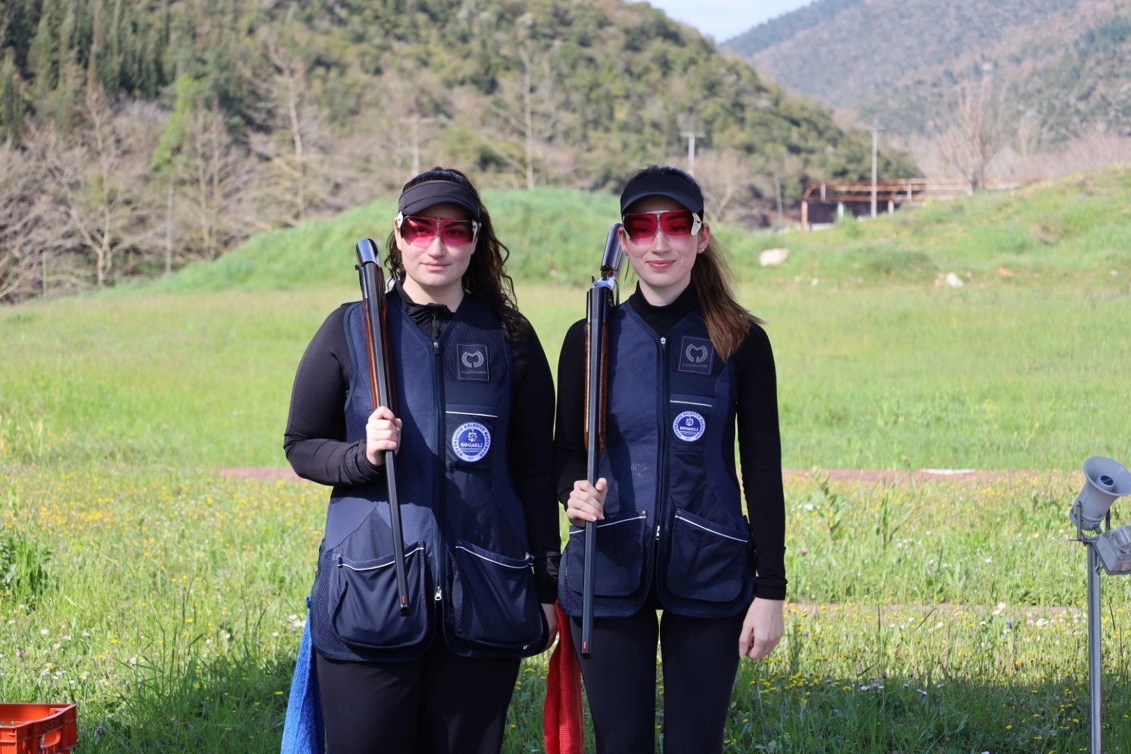 Kağıtspor’un Milli Atıcıları Nisa ve İlia’nın Başarı Yolculuğu