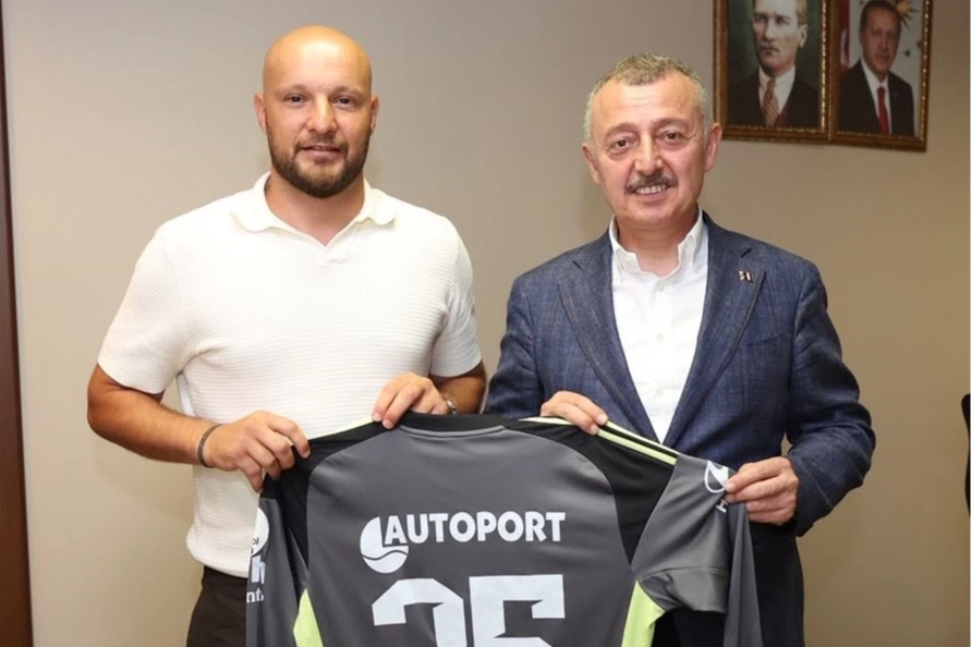 Kocaelispor’a Veda Eden Gökhan Değirmenci’den Başkan Büyükakın’a Ziyaret