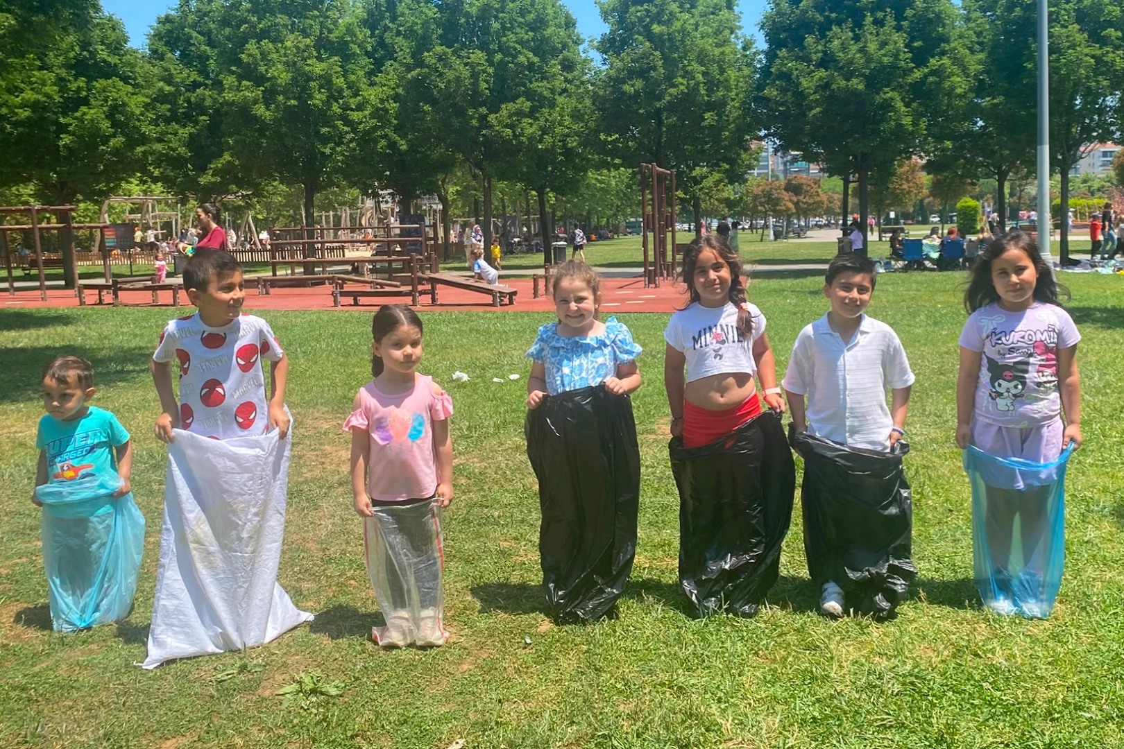 Maltepe’de Eğitim Evi Öğrencileri Yıl Sonu Pikniğinde Buluştu