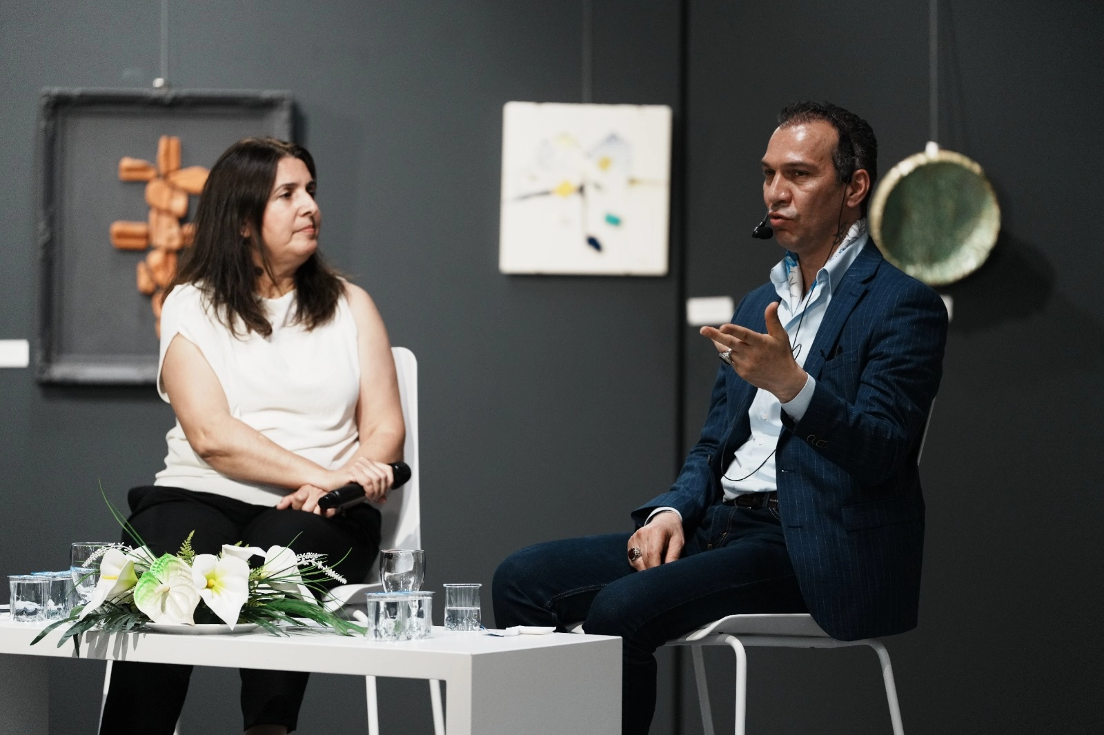 Ressam Karl Talip Kara Kocaeli’de sanat yolculuğunu anlattı